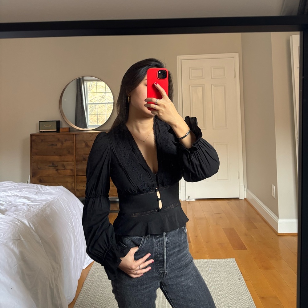Cute reformation top / blouse